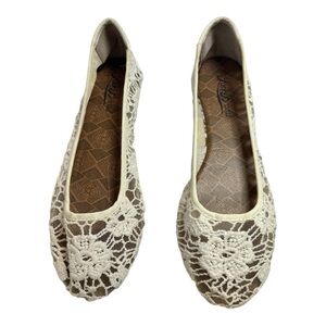 Lucky Brand Women Lace Ballet Flats Cream White Boho Feminine Shoes Size 7